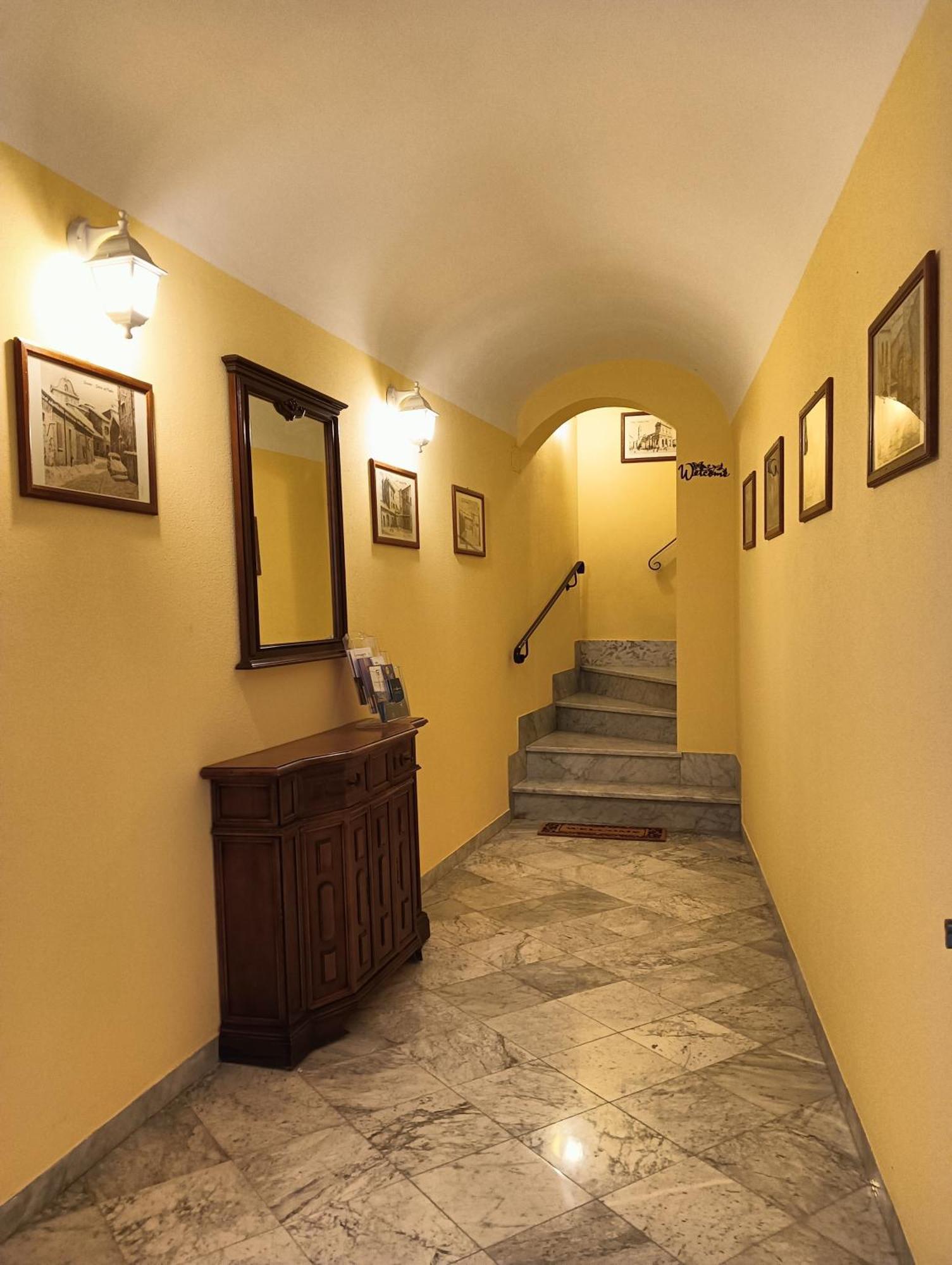 La Cattedrale Hotel ซัสซารี ภายนอก รูปภาพ